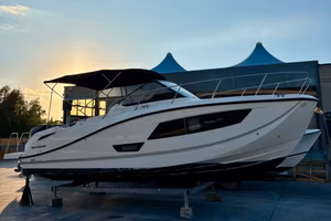 Quicksilver 875 Sundeck twin Mercury Verado 250 V8