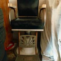 Poltrona Barbiere Vintage Elettra Bologna Airone