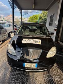 Lancia Ypsilon 1.2 Argento