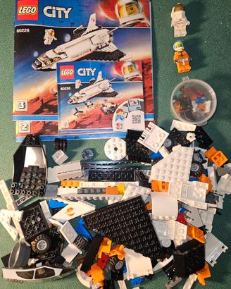LEGO 60226 Mars Research Shuttle city