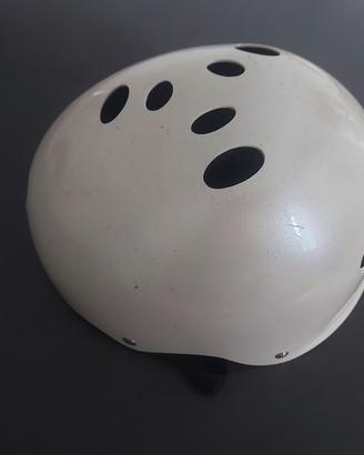 Triple eight casco