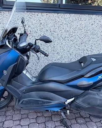 Scooter xmax 300