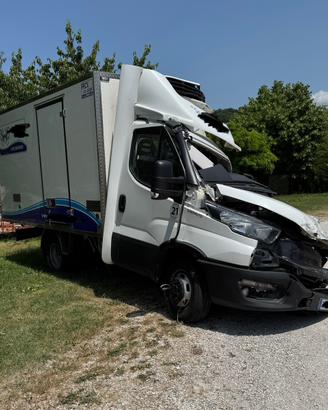 Ricambi iveco daily 35 c16 3.0 6 marce