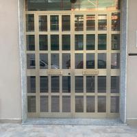 Portone in alluminio