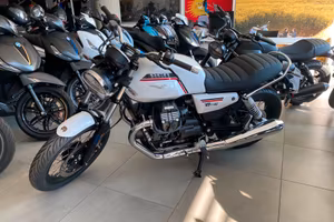 Moto Guzzi V7 Special