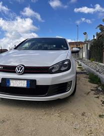 VOLKSWAGEN Golf 6 GTI DSG 2011