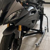 Yamaha R6