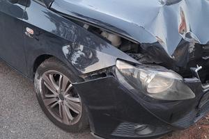 SEAT IBIZA 2010 INCIDENTATA TRATTABILE
