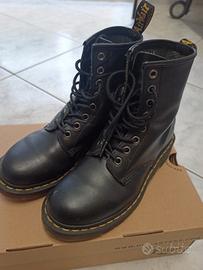 Dr. Martens 