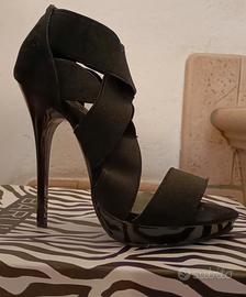 Scarpe Décolleté tacco a spillo n. 35