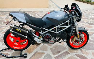 Ducati s4r