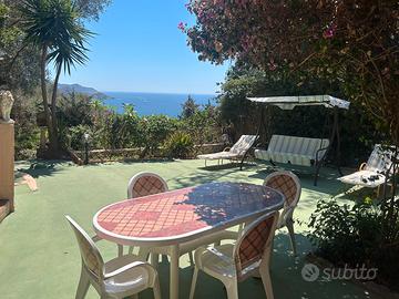 Villa vista mare Torre delle Stelle pressi Villasi