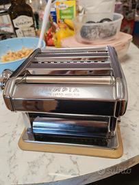 AMPIA macchina per la pasta 