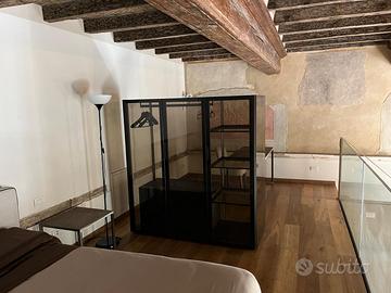 Armadio Cover freestanding di Rimadesio