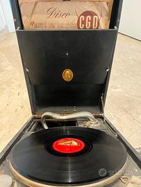 Grammofono vintage portatile