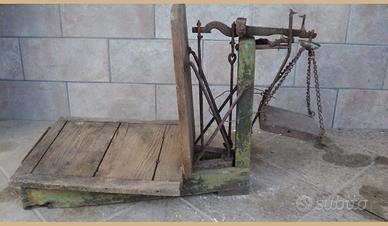 Bilancia artigianale antica