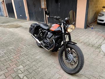 Moto Guzzi V7 ii 2015