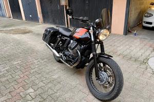 Moto Guzzi V7 ii 2015