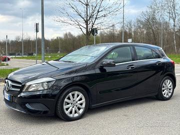 Mercedes-benz A 180 d Automatic Advanced