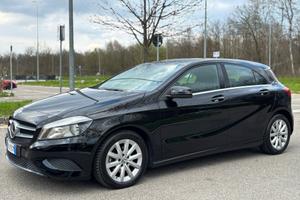 Mercedes-benz A 180 d Automatic Advanced