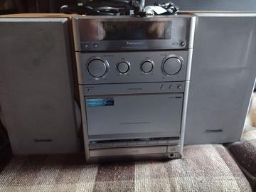 Stereo Panasonic completo e perfetto potente