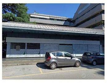 Immobile in asta di 251 m² con 3 locali a Erba