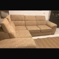 Divano con contenitore