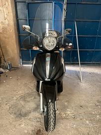 Piaggio Beverly Tourer l 300 ie 2009