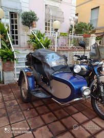 Moto sidecar Ural 750