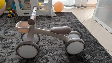 triciclo 1-2 anni Kikkaboo ZIPI