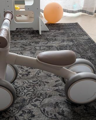 triciclo 1-2 anni Kikkaboo ZIPI