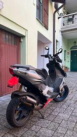 Scooter Aprilia 50 SR