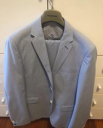 Completo uomo elegante