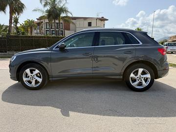 Audi Q3 35 TDI S tronic Business Advanced