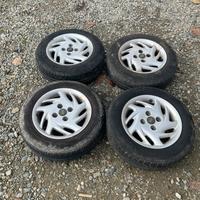 Cerchi con gomme 155/70r13