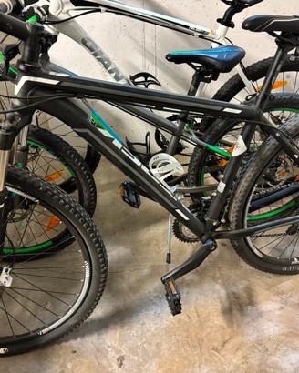 bici colorazione nera