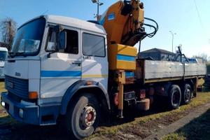 IVECO 170-30 TC 3 ASSI CON GRU EFFER 37N