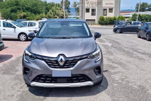 Renault Captur anno 12/2022