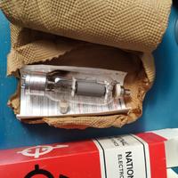 Valvola triodo termoionica NL-8000 National