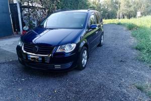 Touran volkswagen