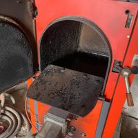 Bruciatore a legna per riscaldamento