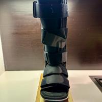 Tutore walker ortopedico