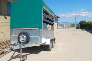 Rimorchio trasporto animali vivi