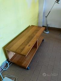 Porta TV , in legno massiccio con ruote autoblocca