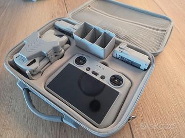 Drone DJI Mini 3 con RC con display