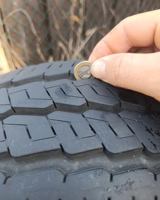 Continental 215/70R15 109R estive 