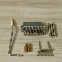 Fender Player Tremolo cromato vintage white