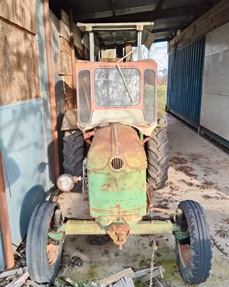 Trattore d'epoca DEUTZ D25 (Raffreddato ad aria) 