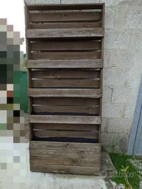 Fioriera verticale in legno