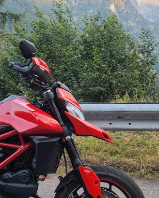ducati hypermotard 950